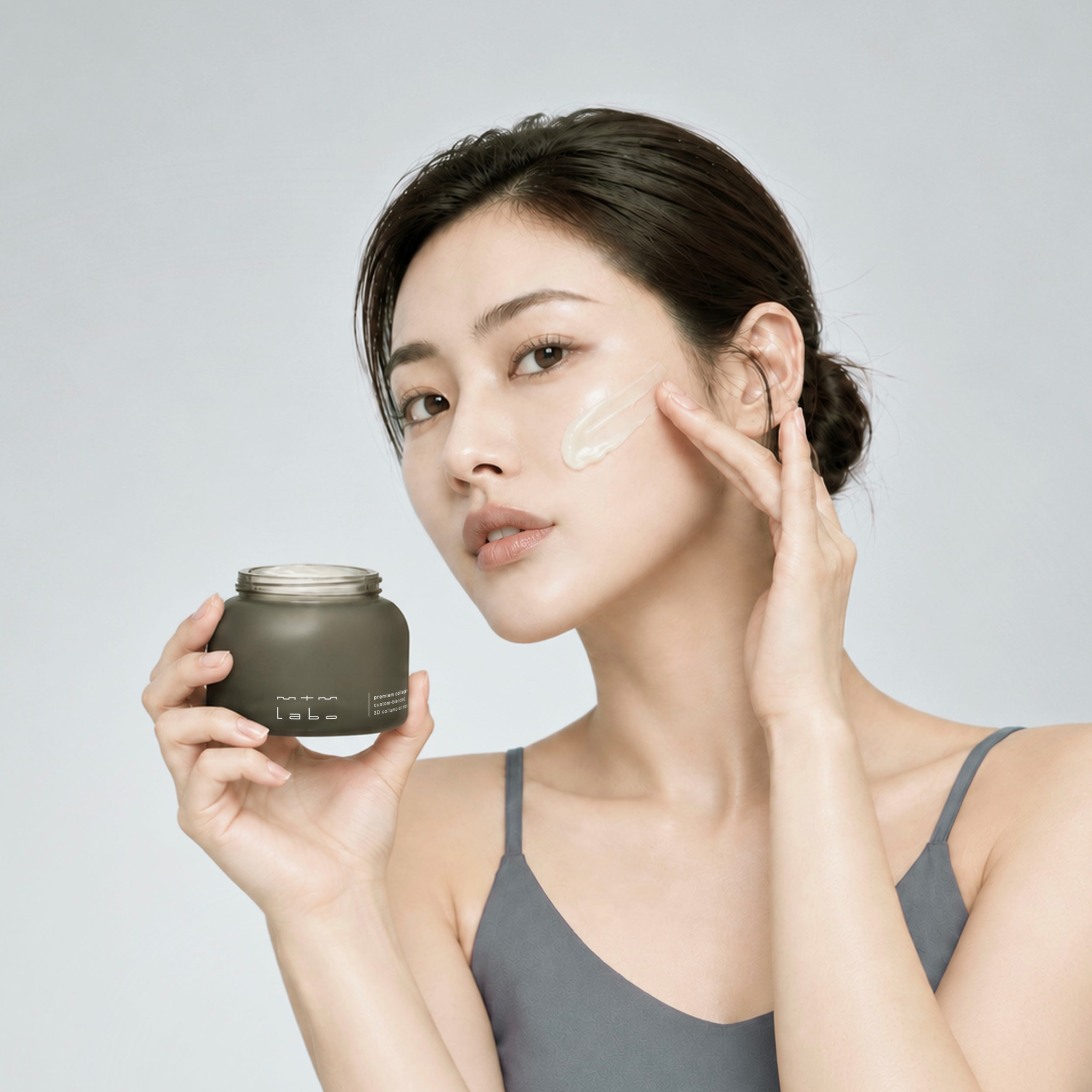 Buy the new 3D collamoist mask and add creams/eye creams at 5% off (1 item) or 10% off (2+ items).