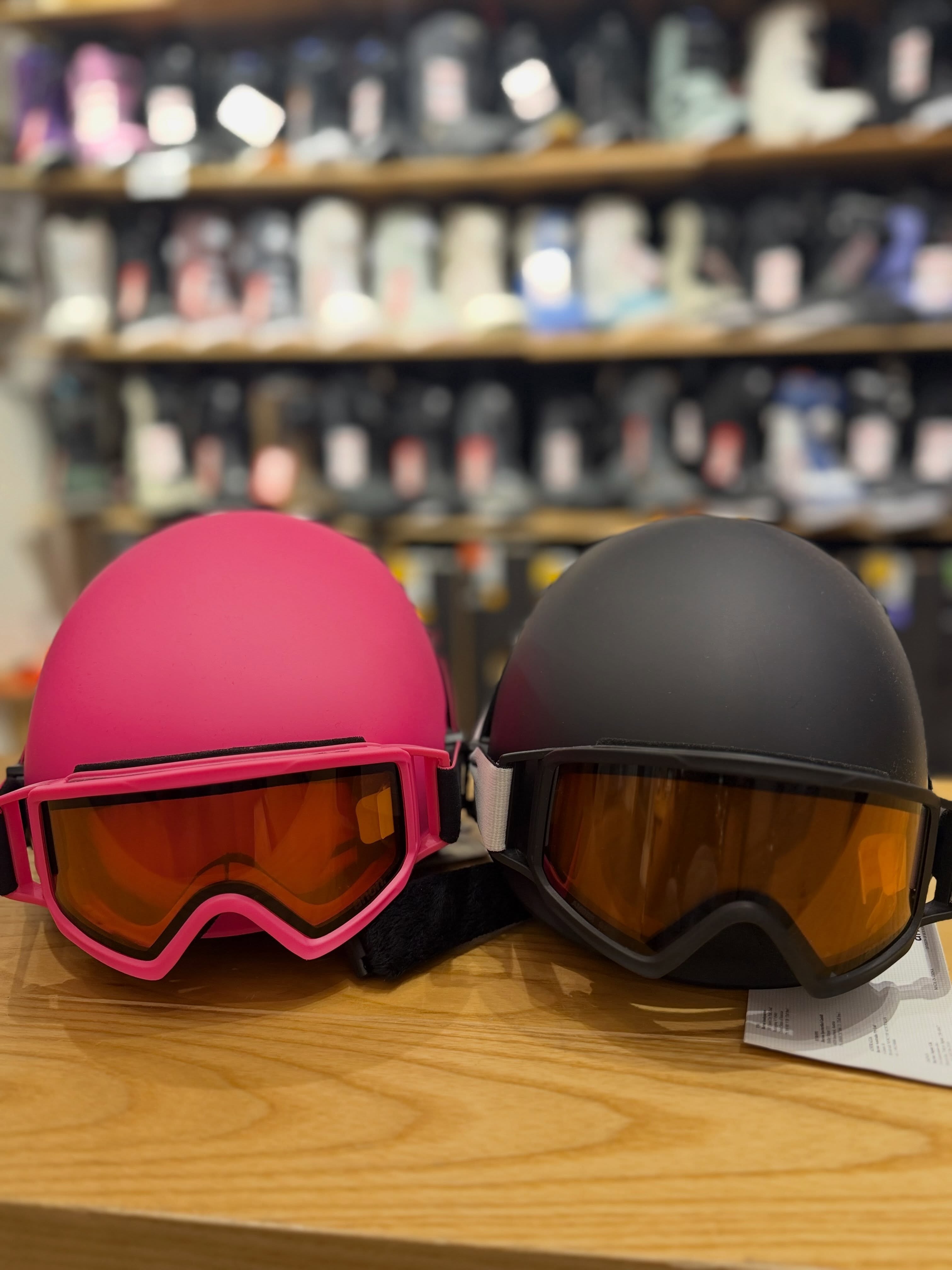 Snow Sale on multiple ski helmets at Island Wake Causeway Bay store with discounts available.