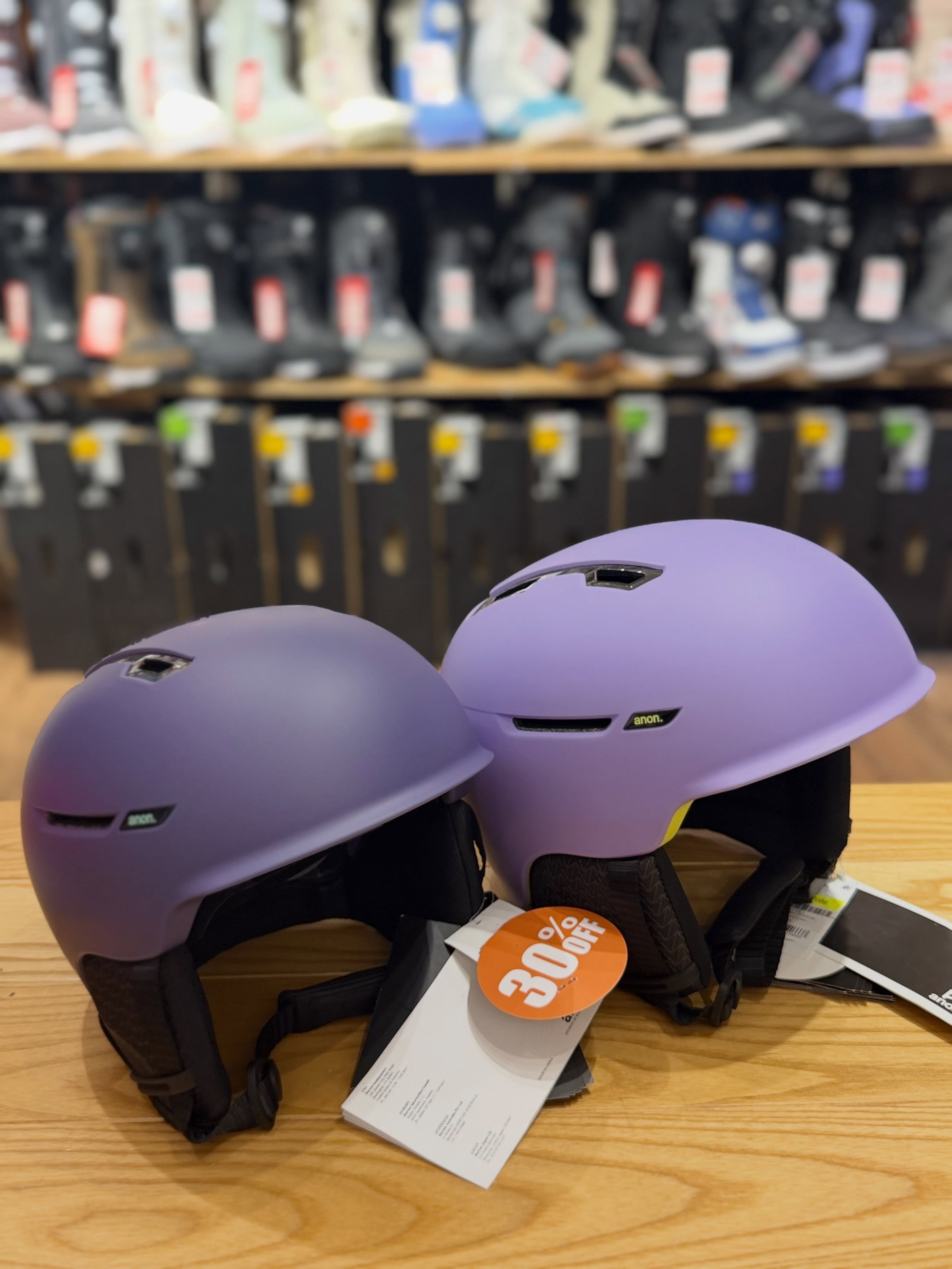 island wake — Snow Sale on multiple ski helmets at Island Wake Causeway Bay store with discounts available.