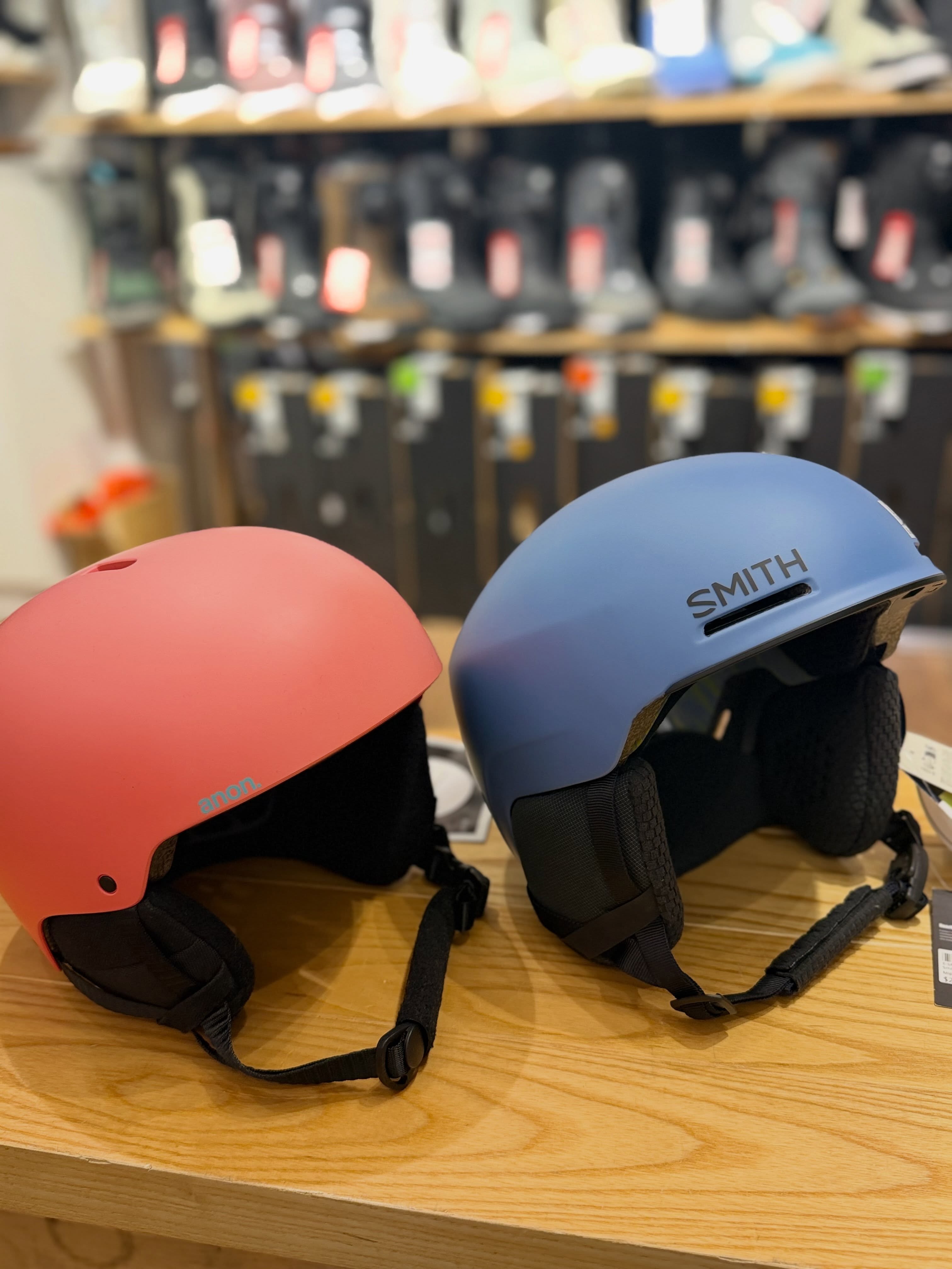 island wake — Snow Sale on multiple ski helmets at Island Wake Causeway Bay store with discounts available.