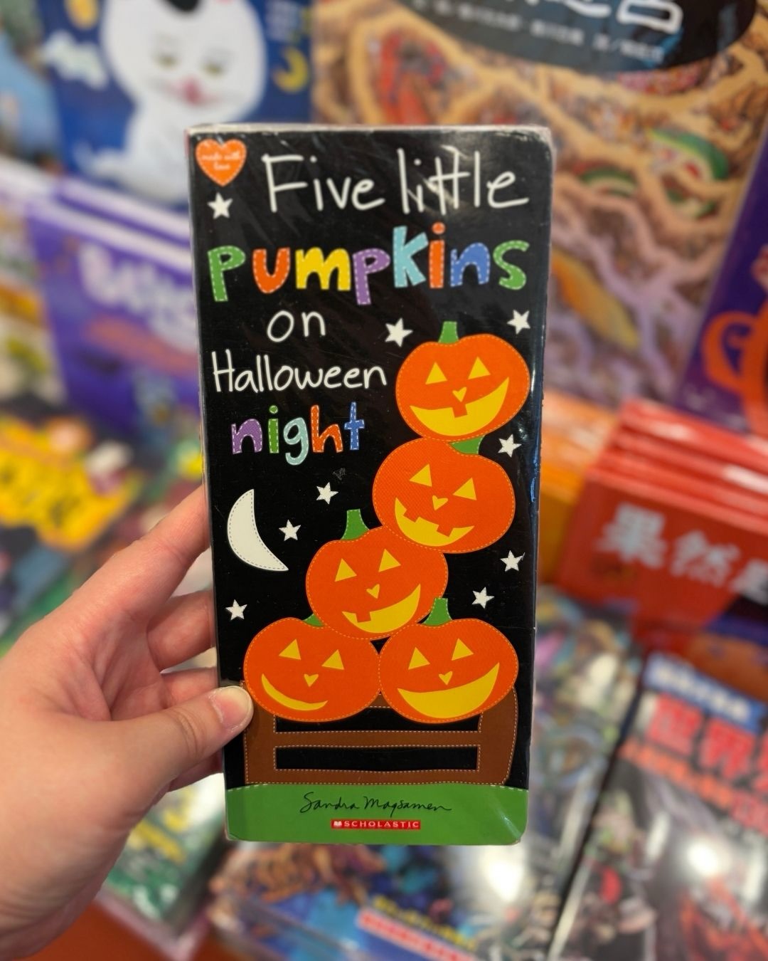 eslite — Spend HKD280 get HKD30 off + HKD20 bookstore voucher. Buy Staedtler stationery over HKD80 get Halloween coloring pack. Say magic phrase for chance to win candy.