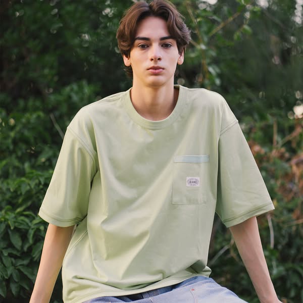 adlib: 40% off new double-sided cooling pocket tee, reduced to HKD 259 from HKD 429