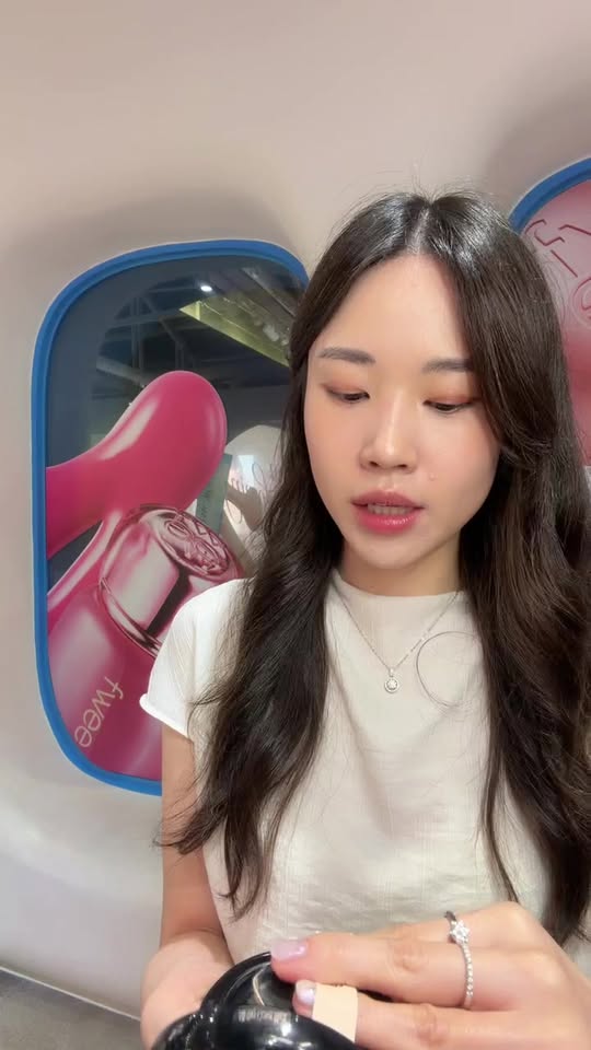 HKTVMall — Buy 2 items at 12% off or 3 items at 30% off during live stream event.