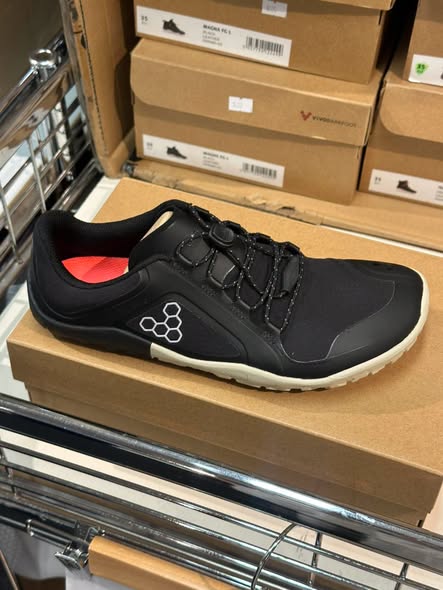 Times Square Bazaar — Selected running shoes, trail shoes, and casual footwear on sale from HK$169-HK$800. Flash sale event at Times Square.