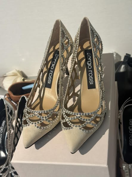 Times Square Bazaar — Multiple designer fashion, accessories, watches, and perfume brands on clearance with discounts up to 85% off. Selected items at fixed prices.