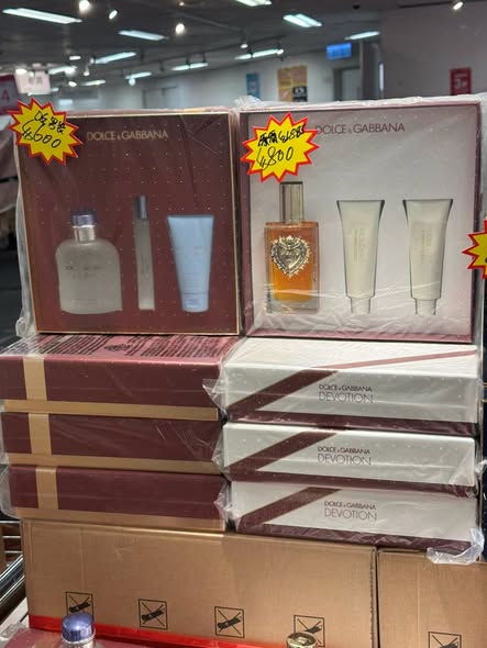Times Square Bazaar — Father's Day warehouse sale featuring Swiss watches from HK$500 and designer fragrances up to 60% off.