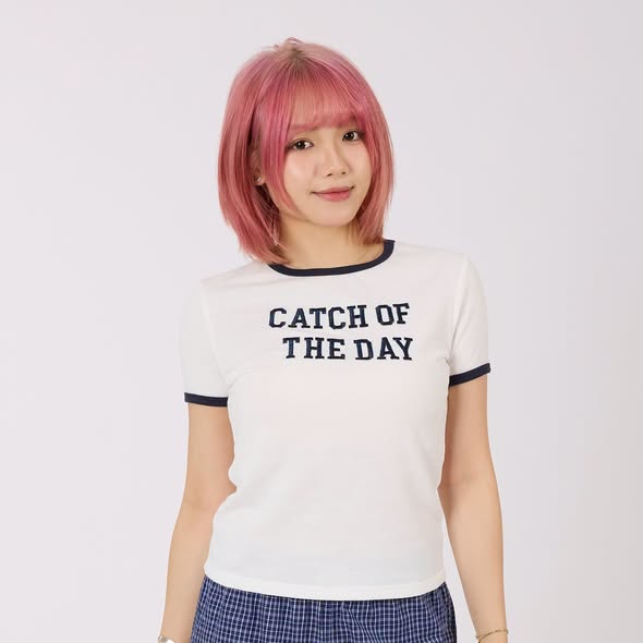 6IXTY8IGHT — Seasonal sale with up to 50% off selected styles. Free shipping on orders over HK$299 or for Pink Friend/Pink BFF members on all website orders.