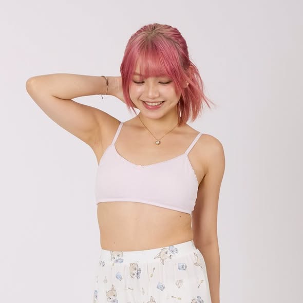 6IXTY8IGHT — Seasonal sale with up to 50% off selected styles. Free shipping on orders over HK$299 or for Pink Friend/Pink BFF members on all website orders.