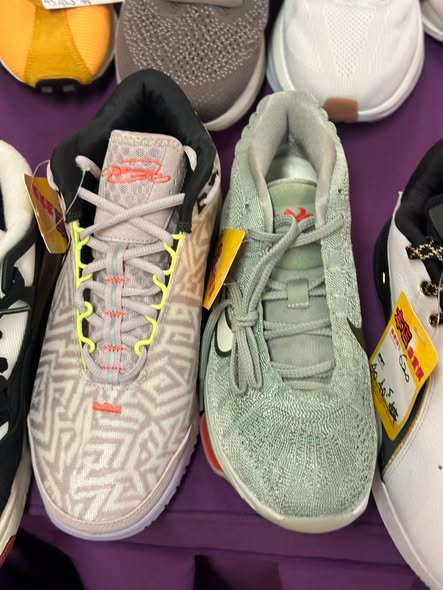 Times Square Bazaar — Marathon warehouse sale on casual wear and sports brands with discounts. Event runs July 22-27.