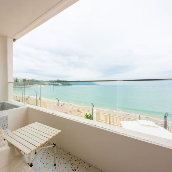 Trip.com — Beachfront rooms with breakfast starting from HK$727 per night; family rooms with slides from HK$11XX.