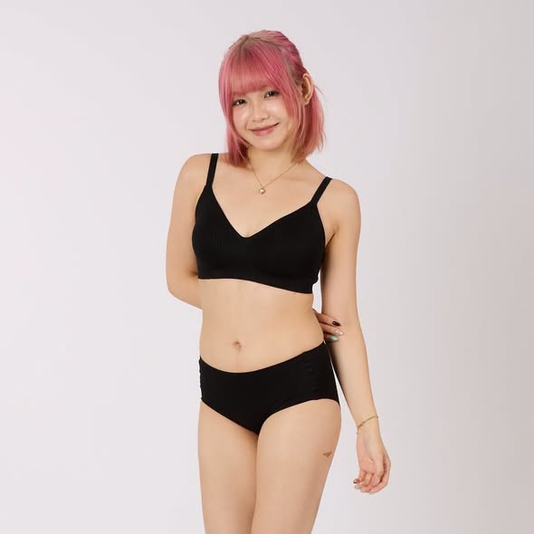 6IXTY8IGHT — Free shipping on orders over HK$299, or free shipping for Pink Friend/Pink BFF members on website orders. Earn 2X points on Wednesdays.